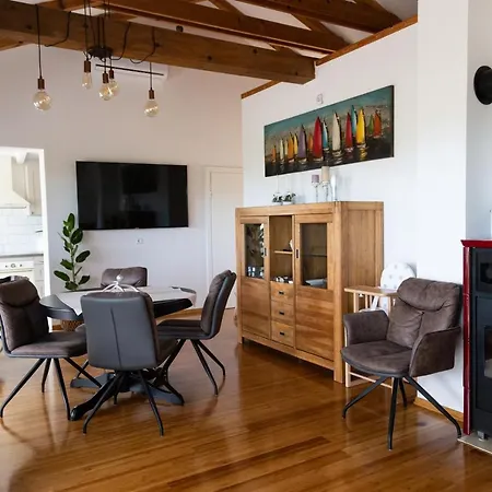 Officinalis - Family Holiday home *